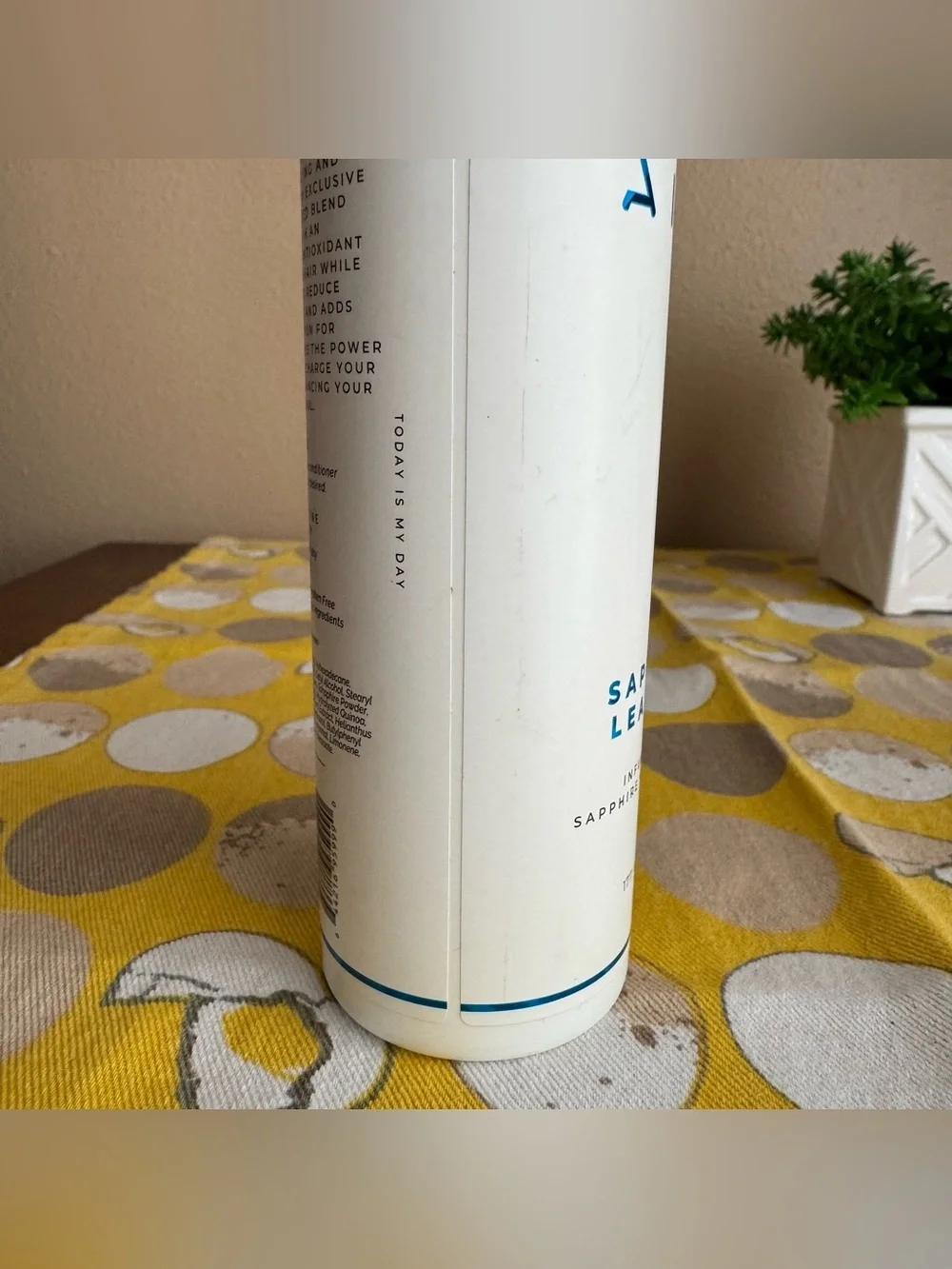 AIIR Sapphire 6 oz Leave-In Conditioner